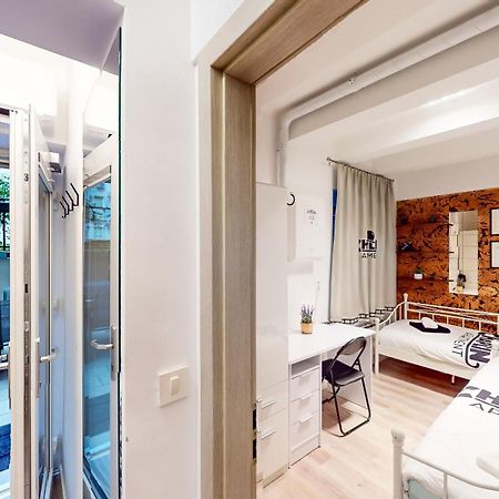 Chaplin Apartment - Free Garage Parking Liubliana Exterior foto